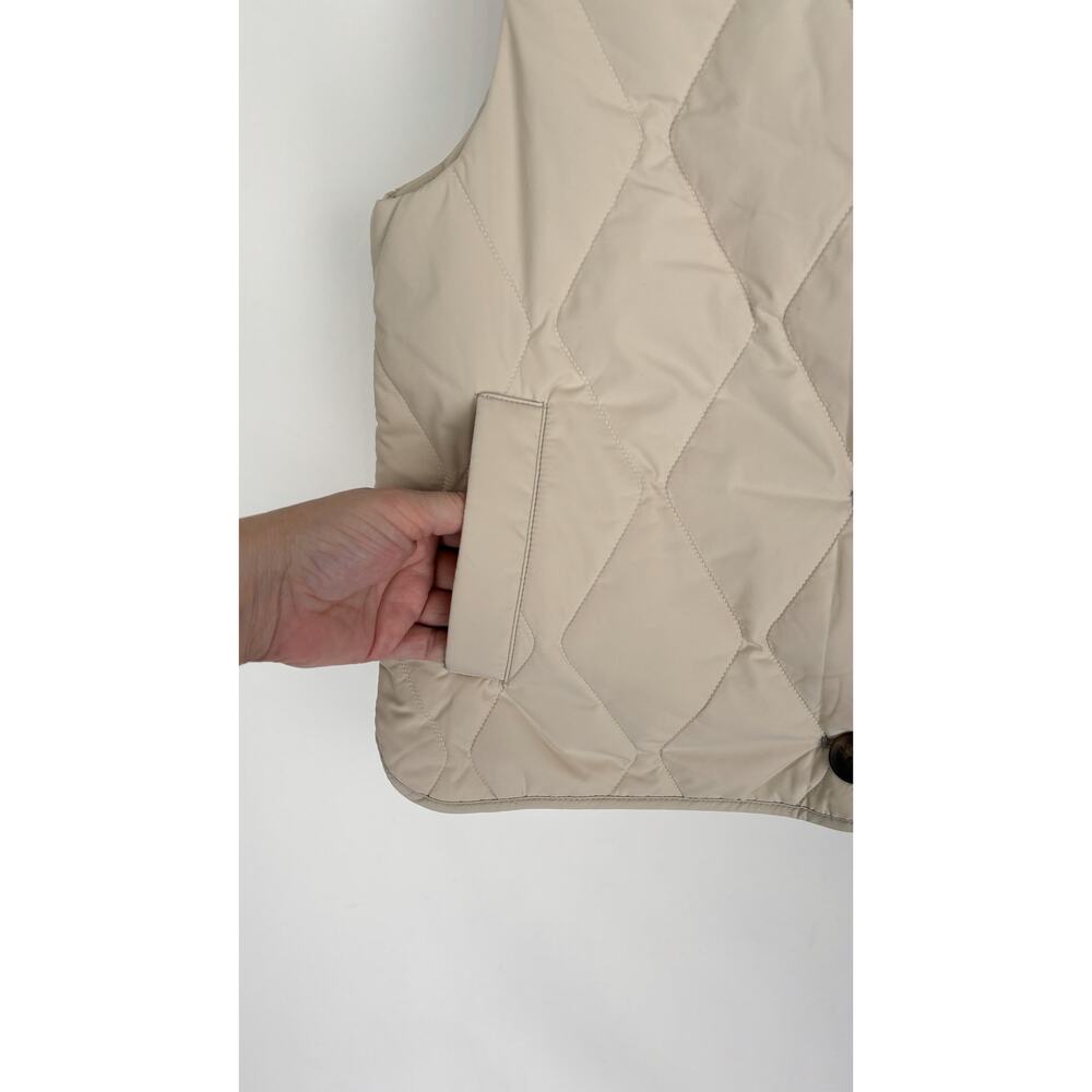 Women's Cream Quilted Vest - Picture 6 of 9
